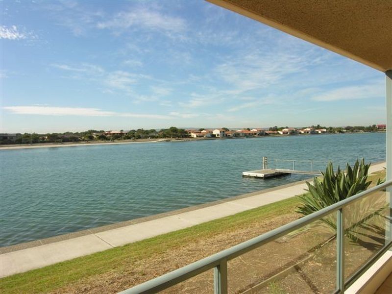 3/72 Military Rd, Tennyson SA 5022