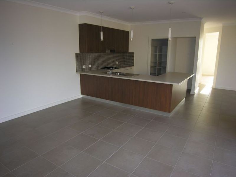 25 Stony Way, Mawson Lakes SA 5095