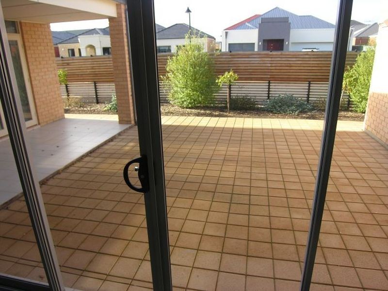 25 Stony Way, Mawson Lakes SA 5095