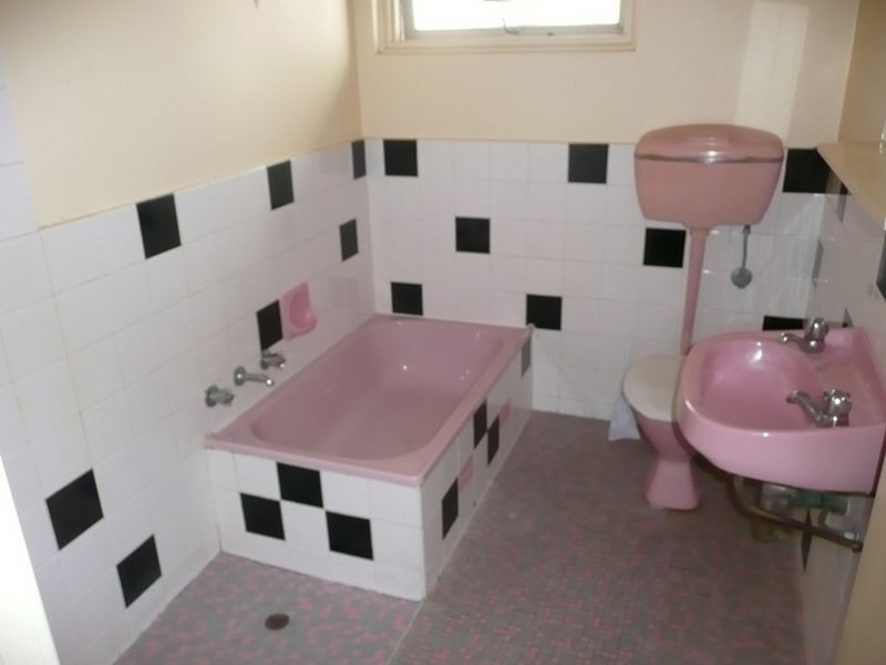 2/102 Seaview Road, West Beach SA 5024