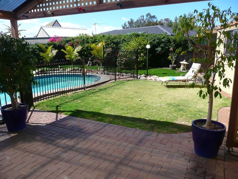 28 Lakeview Avenue, West Lakes SA 5021