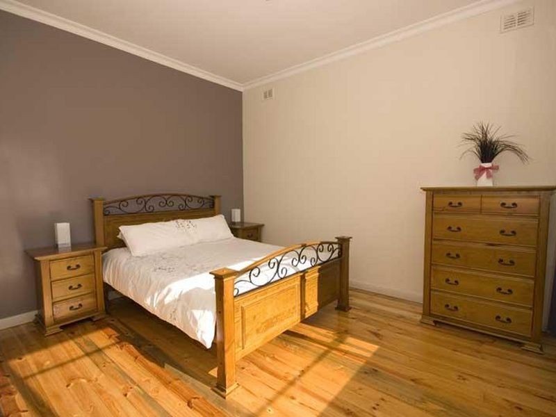 14 Andrew Street, Hendon SA 5014