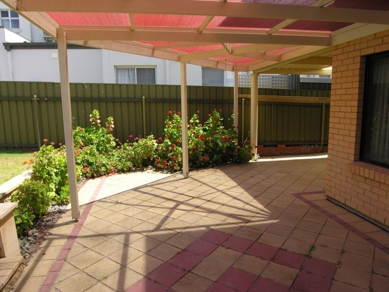 87 Military Road, Tennyson SA 5022