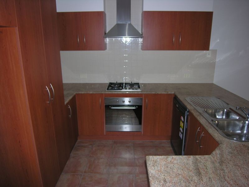 87 Military Road, Tennyson SA 5022