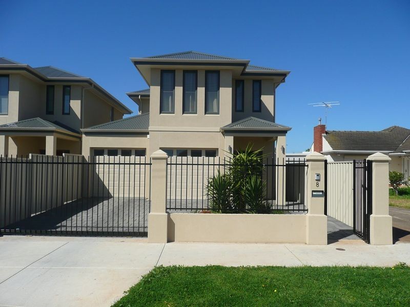 8 Hewitt Crescent, Woodville South SA 5011