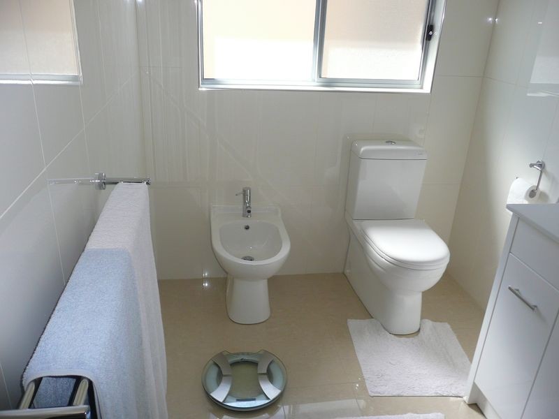 8 Hewitt Crescent, Woodville South SA 5011