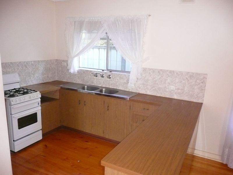 17 Glenburnie St, Seaton SA 5023
