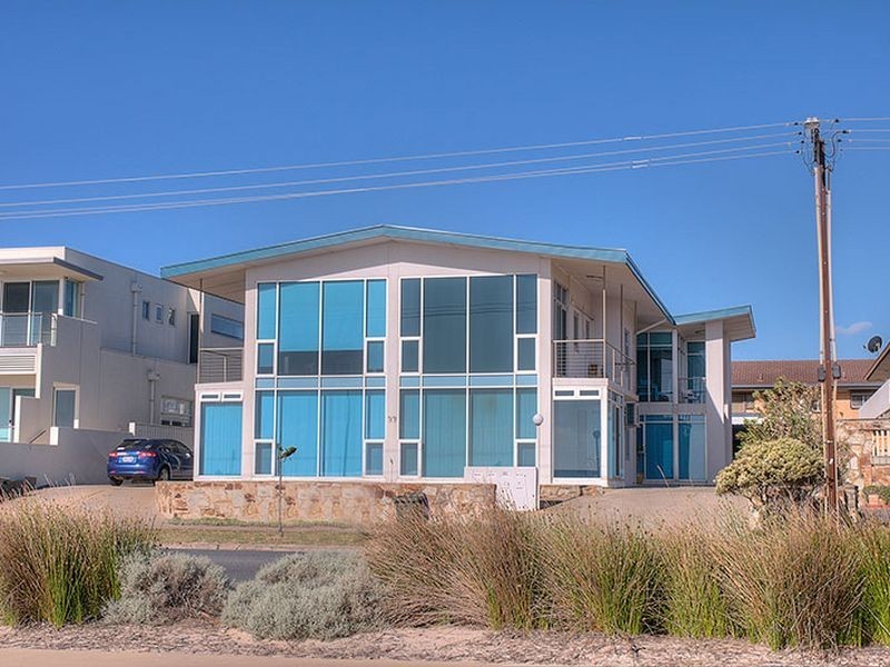 3/22 Seaview Road, West Beach SA 5024