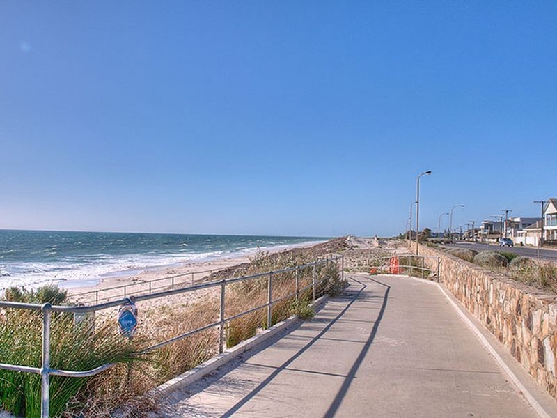 3/22 Seaview Road, West Beach SA 5024