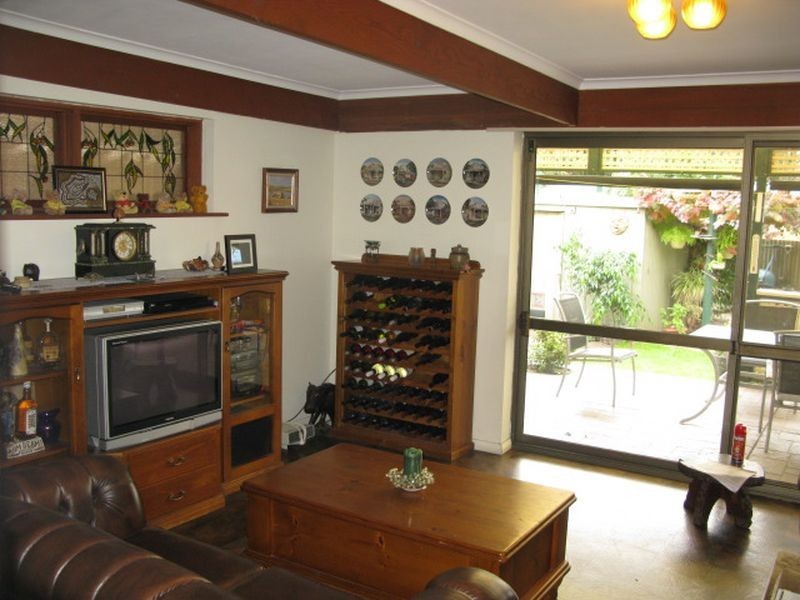 2 Belgrave Avenue, Flinders Park SA 5025