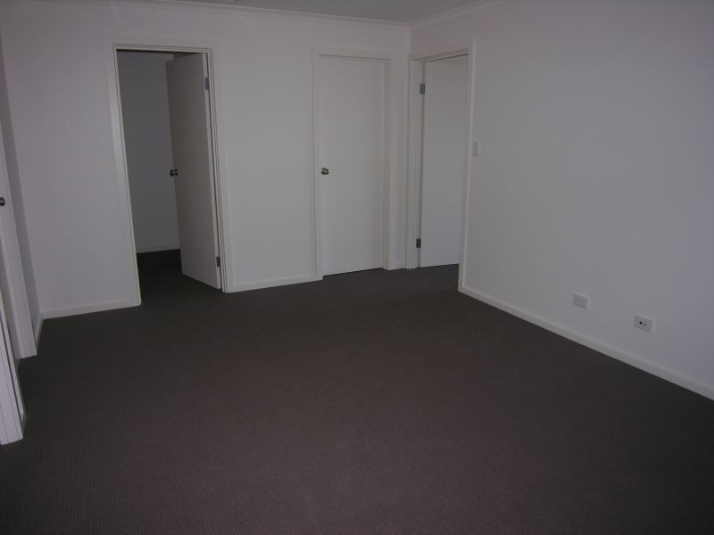 8 Waterton Lane, Mawson Lakes SA 5095