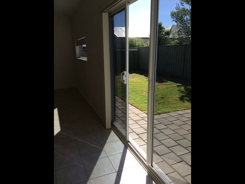 8 Waterton Lane, Mawson Lakes SA 5095