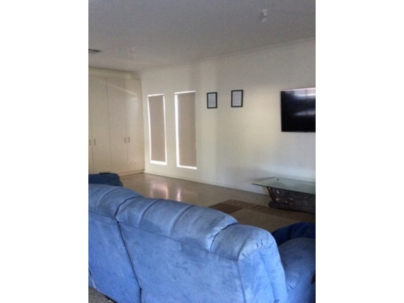 2/62A Addison Road, Pennington SA 5013