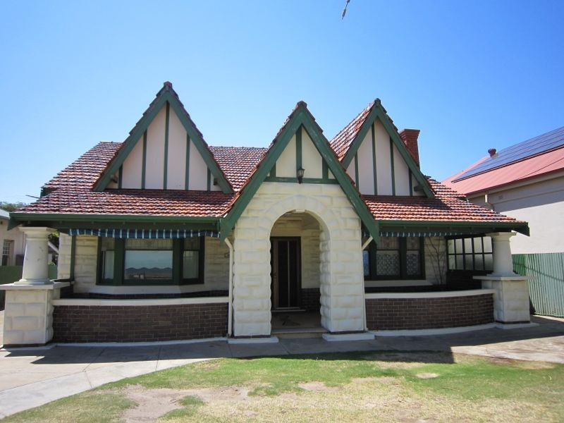 152 Esplanade, Largs Bay SA 5016