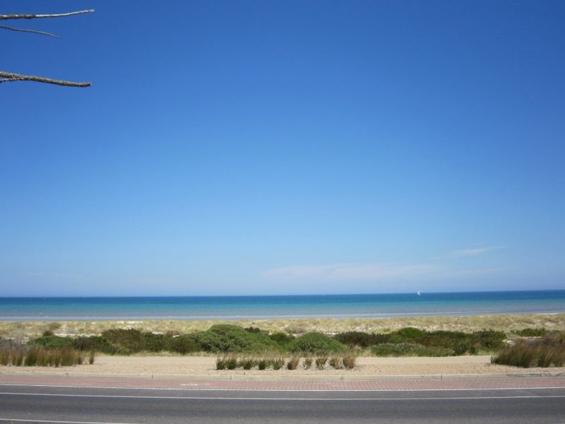 152 Esplanade, Largs Bay SA 5016