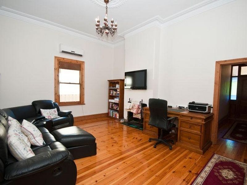 10 Buxton Street, Rosewater SA 5013