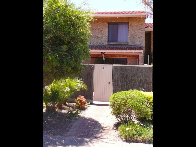 84 Sportsmans Drive, West Lakes SA 5021