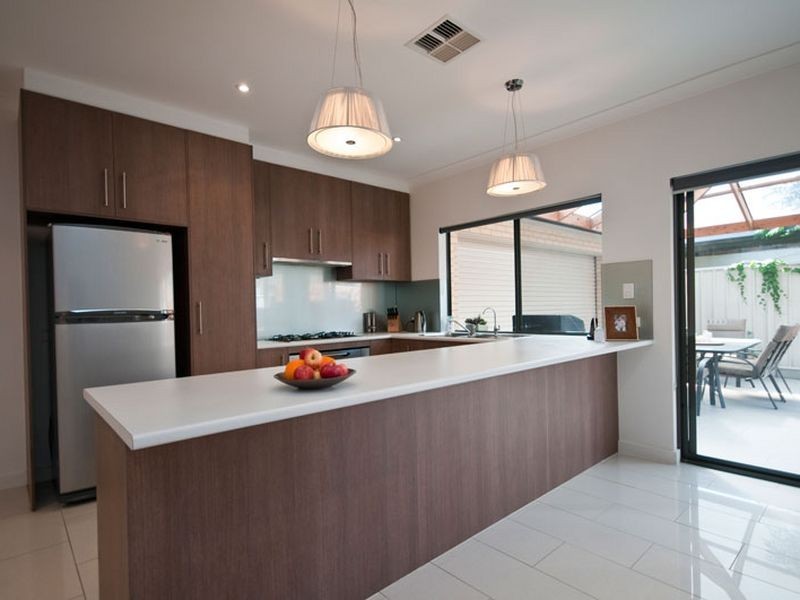 71 Oval Avenue, Woodville South SA 5011