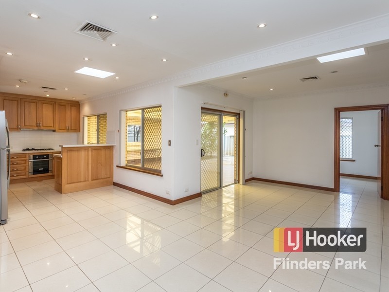 2 Par Crescent, Grange SA 5022