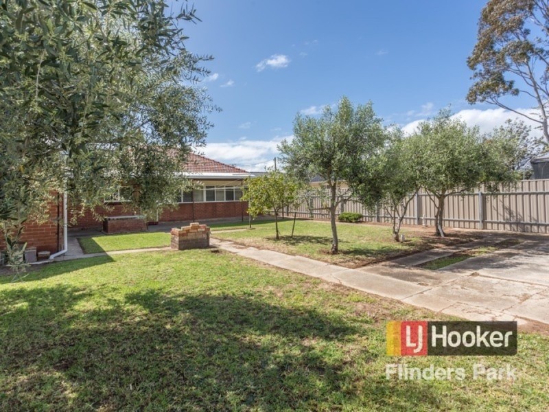 24 Martins Road, Seaton SA 5023