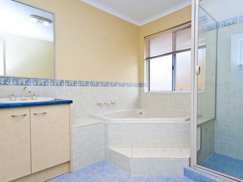 1 Hardwick Court, Golden Grove SA 5125