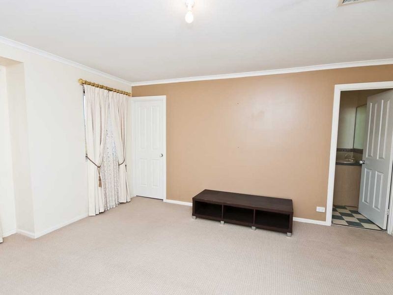 1 Hardwick Court, Golden Grove SA 5125