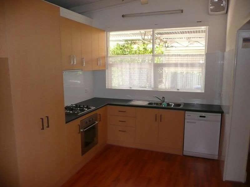 4 George St, Clarence Park SA 5034