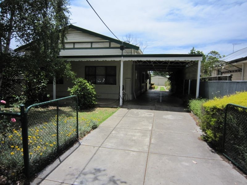 4 George St, Clarence Park SA 5034