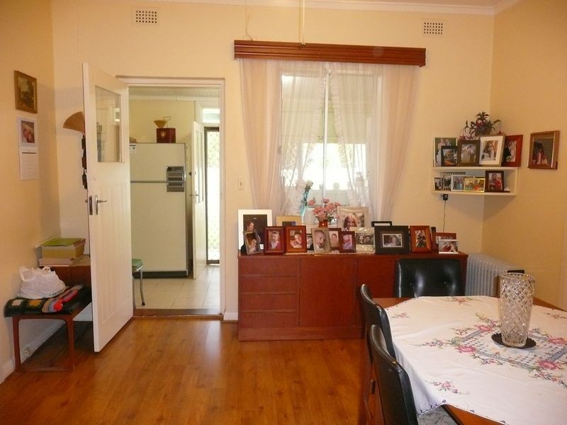 16 Cooke Crescent, Royal Park SA 5014