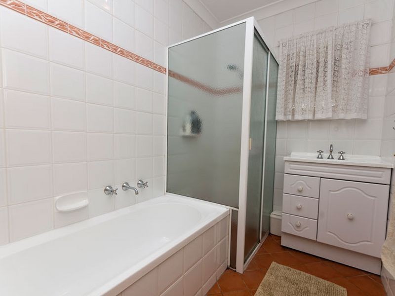 4 Batty Place, Woodville South SA 5011