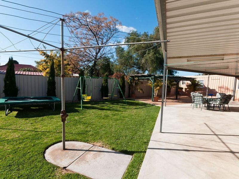 4 Batty Place, Woodville South SA 5011