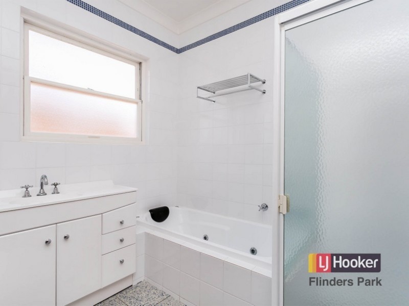 12 Broadmore Avenue, Fulham SA 5024