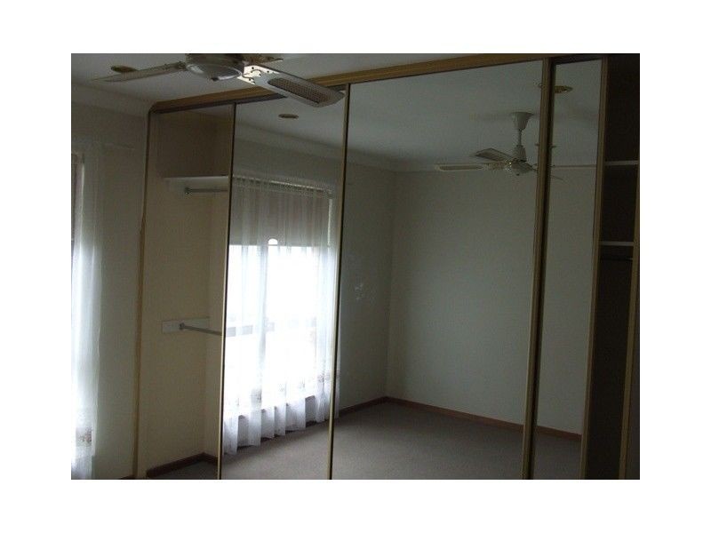 2/16 Seaton Tce, Seaton SA 5023