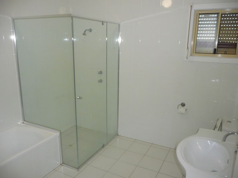 9 Colin St, Findon SA 5023