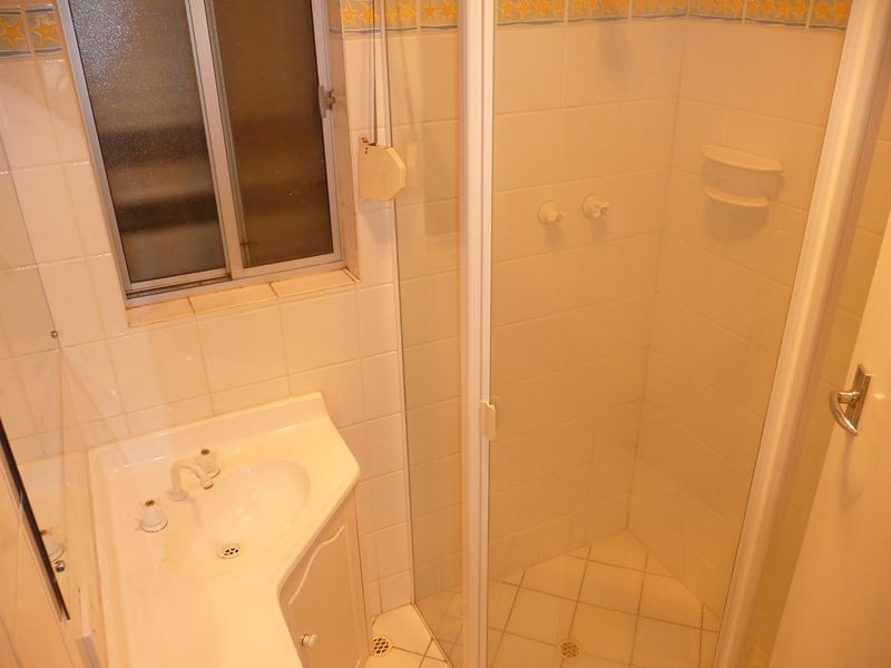 9 Colin St, Findon SA 5023