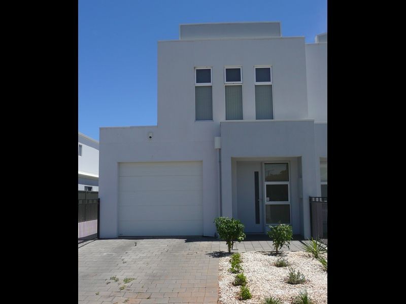 19 Hammond Rd, Findon SA 5023