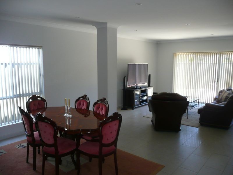 19 Hammond Rd, Findon SA 5023