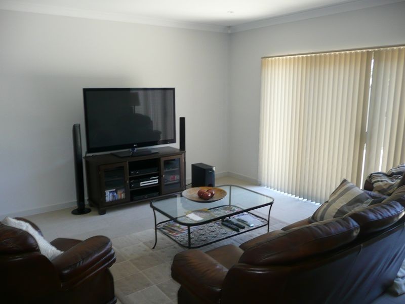 19 Hammond Rd, Findon SA 5023