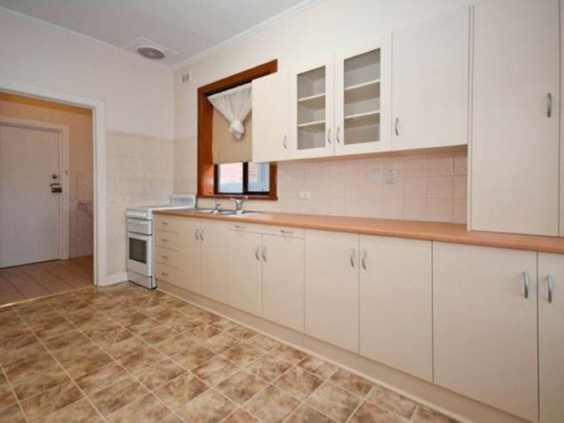 27 John Street, Flinders Park SA 5025