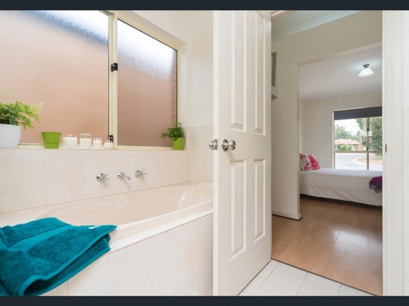 38 Trafalgar Drive, Elizabeth Park SA 5113