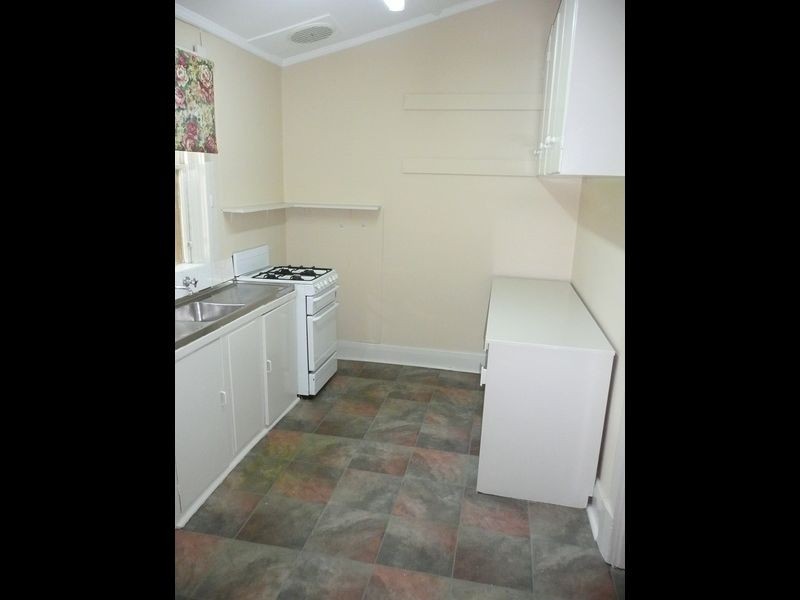 9 Cornish St, Glenelg North SA 5045