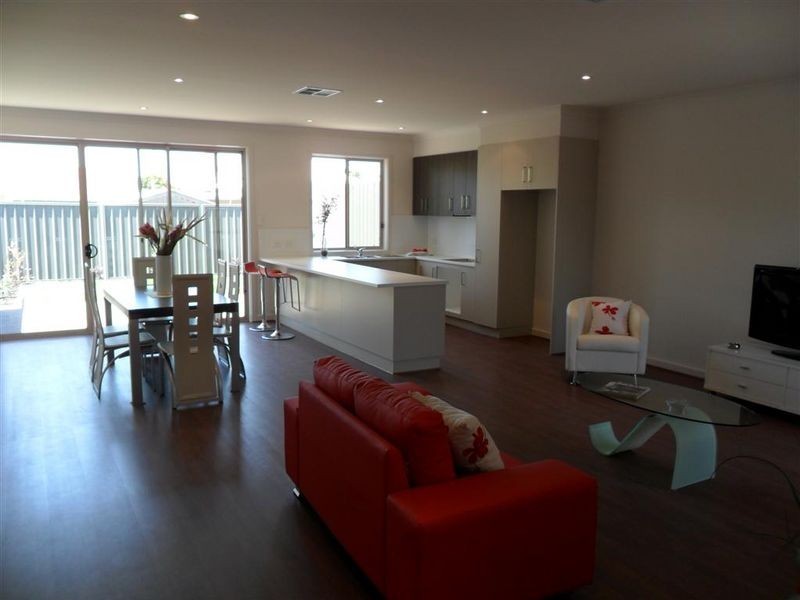 46 Centre Street, Largs Bay SA 5016