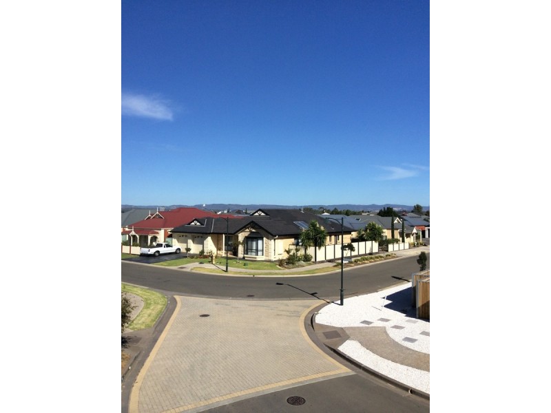 8 Waterton Lane, Mawson Lakes SA 5095