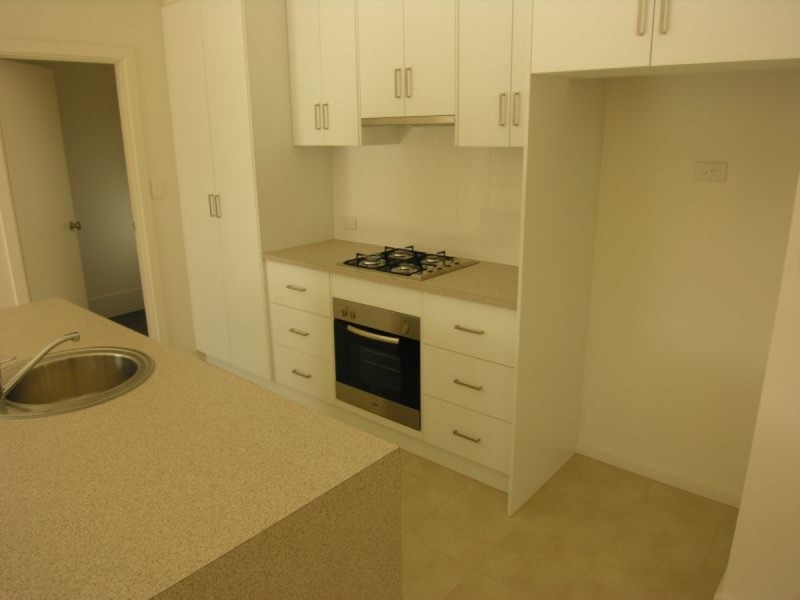 8 Waterton Lane, Mawson Lakes SA 5095