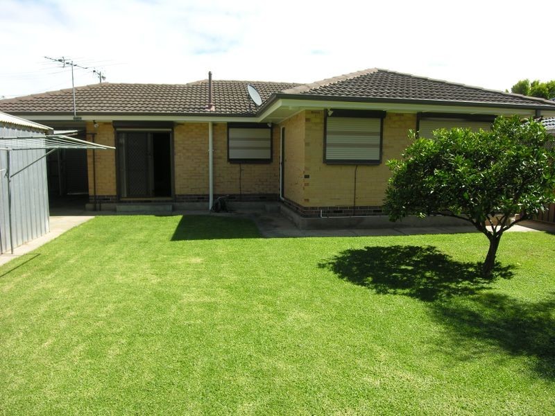 8 Baker Street, Grange SA 5022