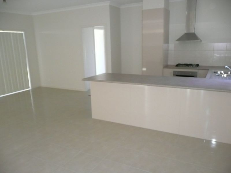 8 Dingera Avenue, North Plympton SA 5037