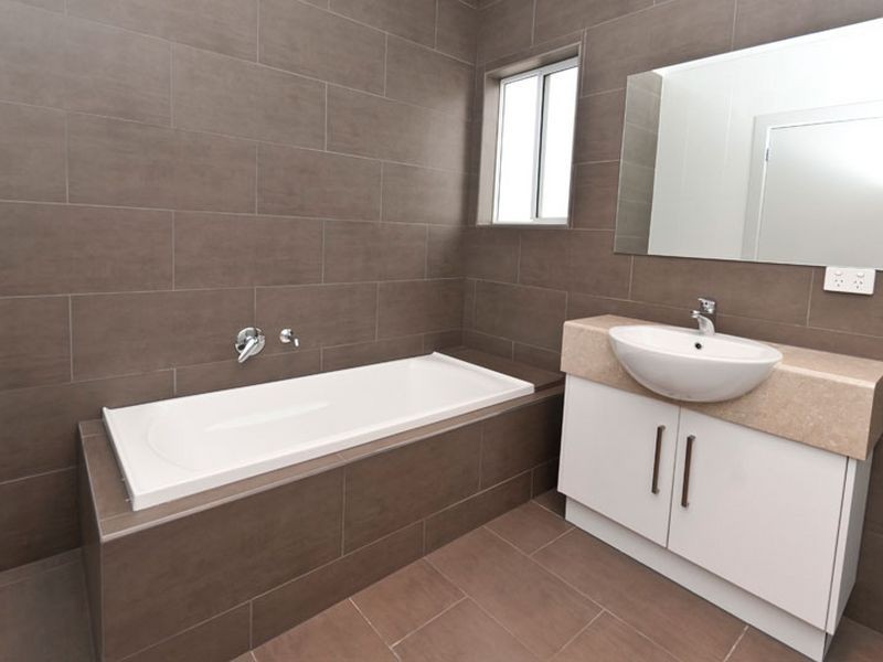 19 Hammond Rd, Findon SA 5023