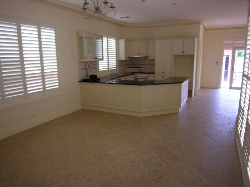 12A Reedie St, Henley Beach SA 5022