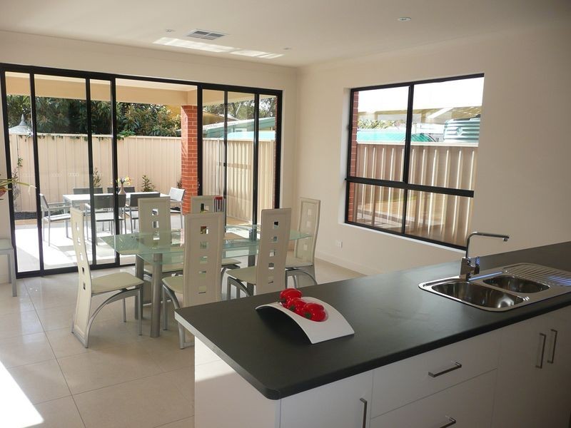 18 Glenhuntley St, Woodville South SA 5011