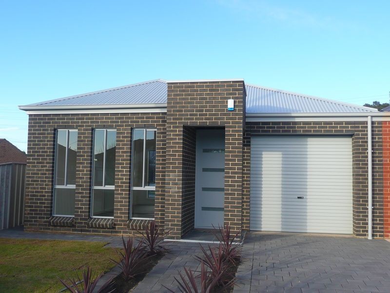 69 Cedar Ave, Royal Park SA 5014